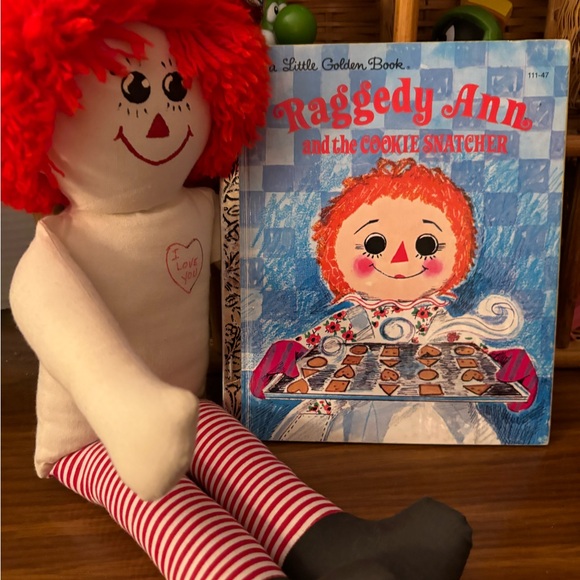 Raggedy Ann Doll Sans Clothes and Little Golden Book “the Cookie Snatcher” - Picture 1 of 1
